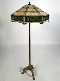 ARTS AND CRAFTS FLOOR LAMP WITH LEADED GLASS SHADE Early to Mid-20th Century Height 64". Shade