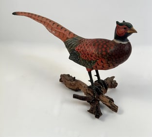 CARVING OF A RING-NECKED PHEASANT 20th Century Height 12". Length 19".
