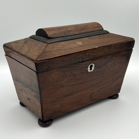 ENGLISH WALNUT VENEER TEA CADDY 19th Century Length 8".