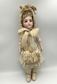 BRU JNE & CIE BISQUE-HEAD BEBE DOLL France, Circa 1885 Height 15".