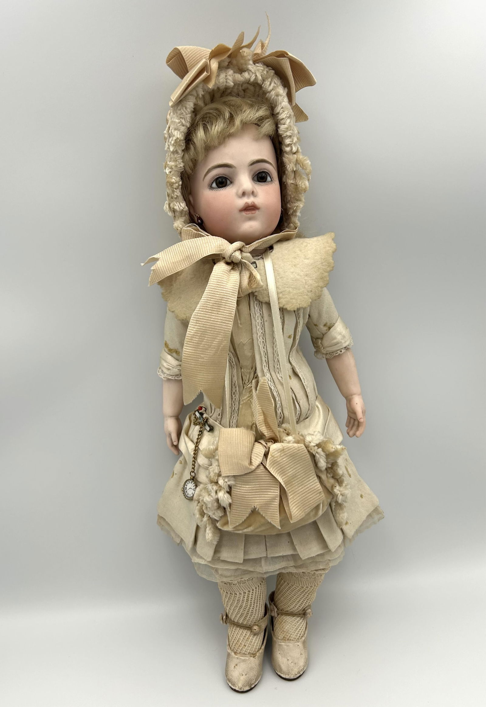 BRU JNE & CIE BISQUE-HEAD BEBE DOLL France, Circa 1885 Height 15". (1 of 14)