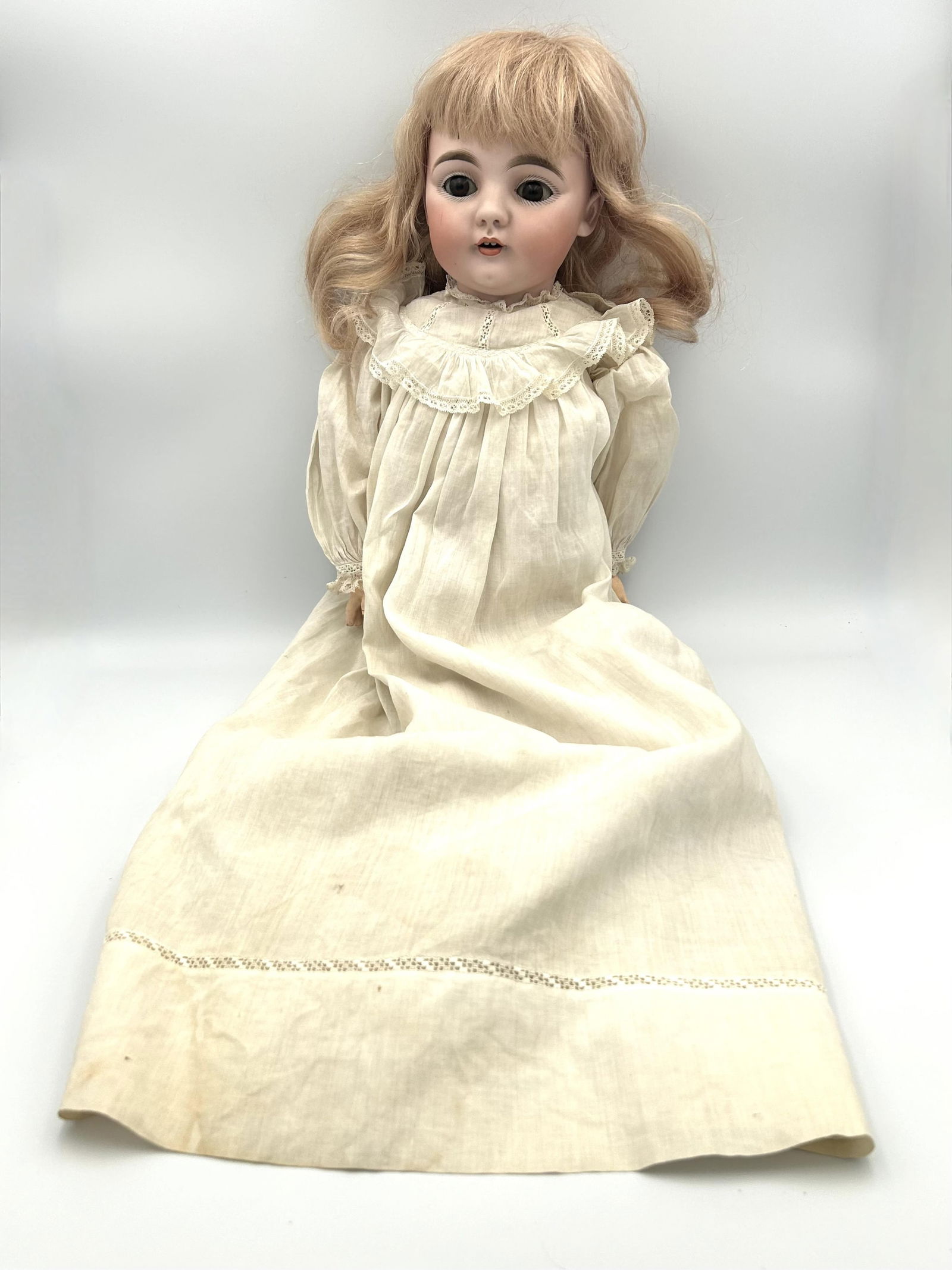J.D. KESTNER 143 BISQUE DOLL Germany, Circa 1910 Height 24". (1 of 7)