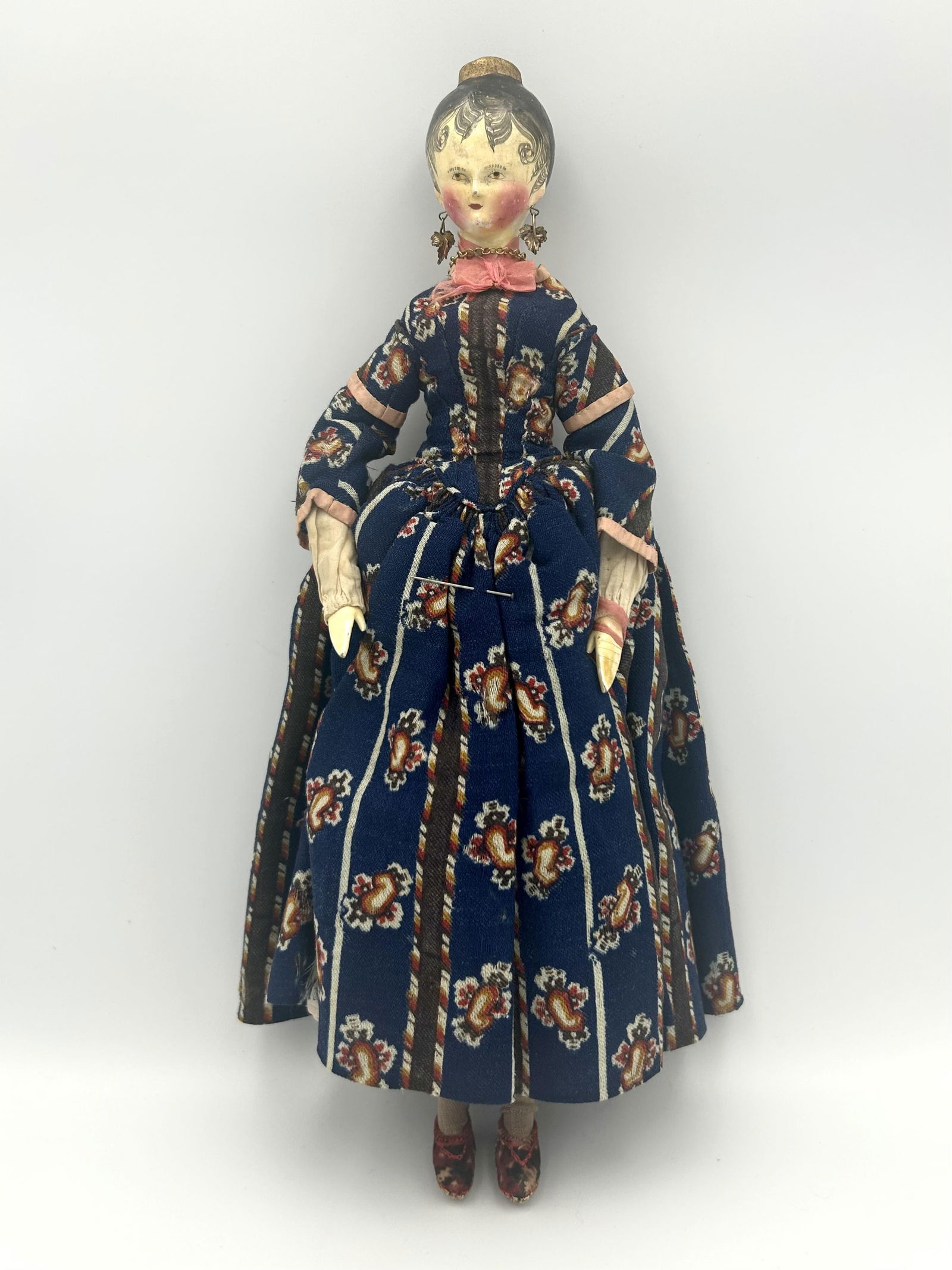 GRODNERTAL TUCK COMB DOLL Germany, Early 19th Century Height 13". (1 of 3)