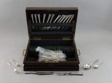 GORHAM "OLD FRENCH" STERLING SILVER FLATWARE SERVICE Providence, Rhode Island, Early to Mid-20th