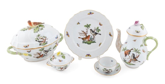 LARGE SET OF HEREND "ROTHSCHILD BIRD" PORCELAIN 20th Century