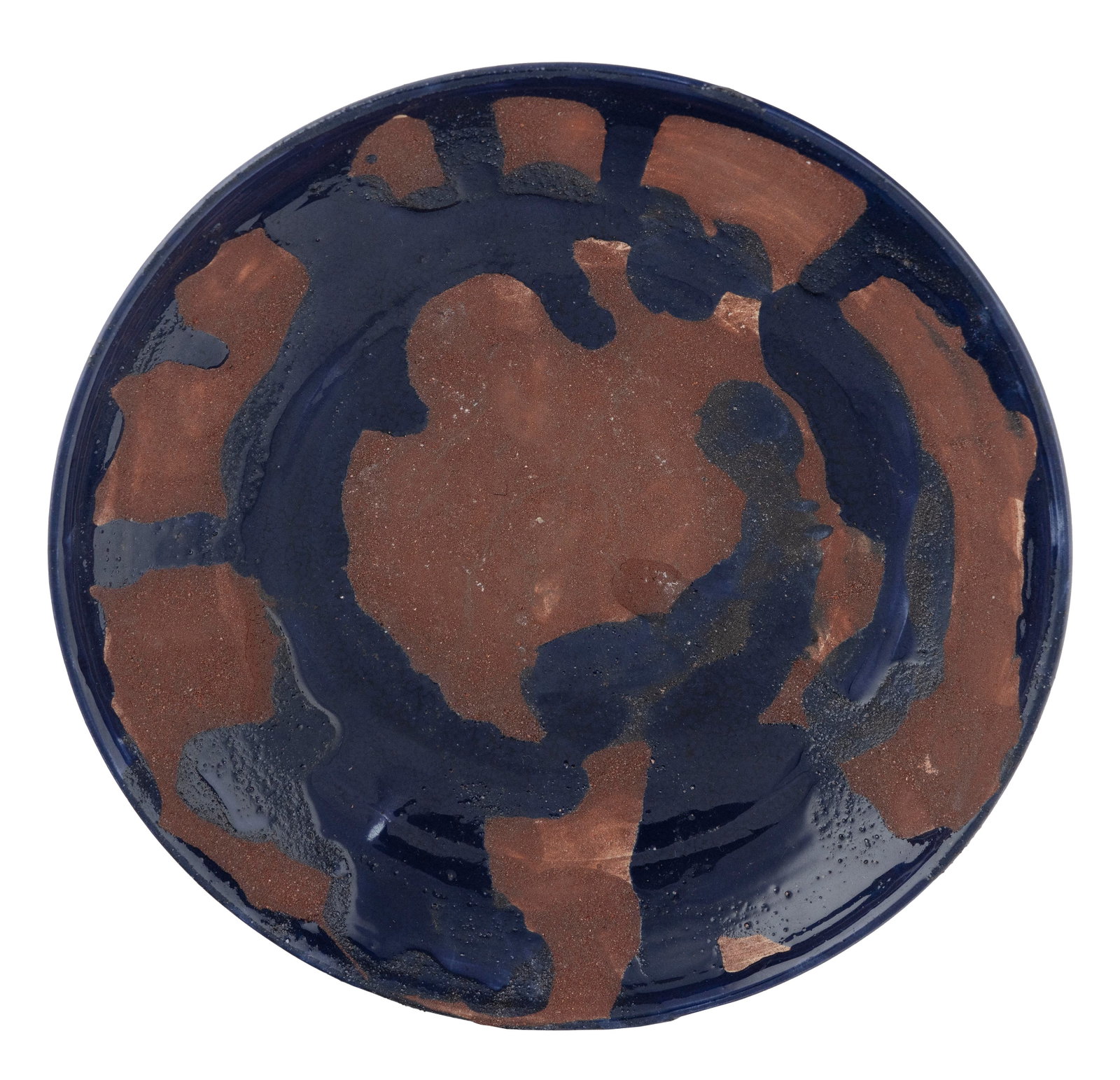 KYLLIKKI SALMENHAARA (Finland, 1915-1981), "Arabia" bowl with navy slip glaze on interior.,: KYLLIKKI SALMENHAARA Finland, 1915-1981 "Arabia" bowl with navy slip glaze on interior. Incised title and signature on underside "Arabia -KS". Terracotta, diameter 7".