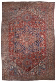 HERIZ RUG: 11'3" X 16'9" Circa 1925-1935