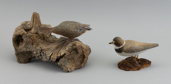 TWO CAPE COD BIRD CARVINGS Massachusetts, 20th Century Lengths 7" and 11".