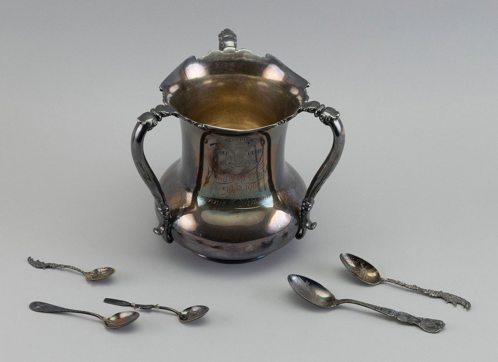 GROUP OF NANTUCKET-RELATED SILVER Late 19th/Early 20th Century Sterling silver approx. 1.7 troy oz. (1 of 5)