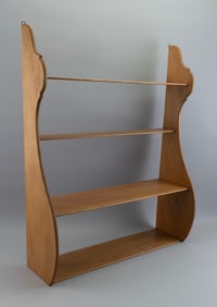 FIGURED MAPLE WHALE-SIDE SHELF 20th Century Height 31.5". Width 25.5". Depth 9".