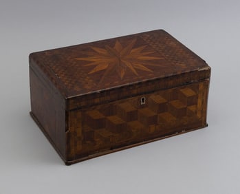 INLAID DOCUMENT BOX, PROBABLY ENGLISH 19th Century Height 5". Width 10.75". Depth 7.25".