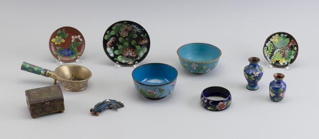 ELEVEN PIECES OF CHINESE CLOISONNE ENAMEL Late 19th/Early 20th Century Lengths from 3" to 5".