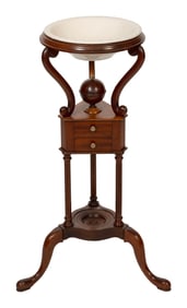 QUEEN ANNE-STYLE WASH STAND 20th Century Height 34".
