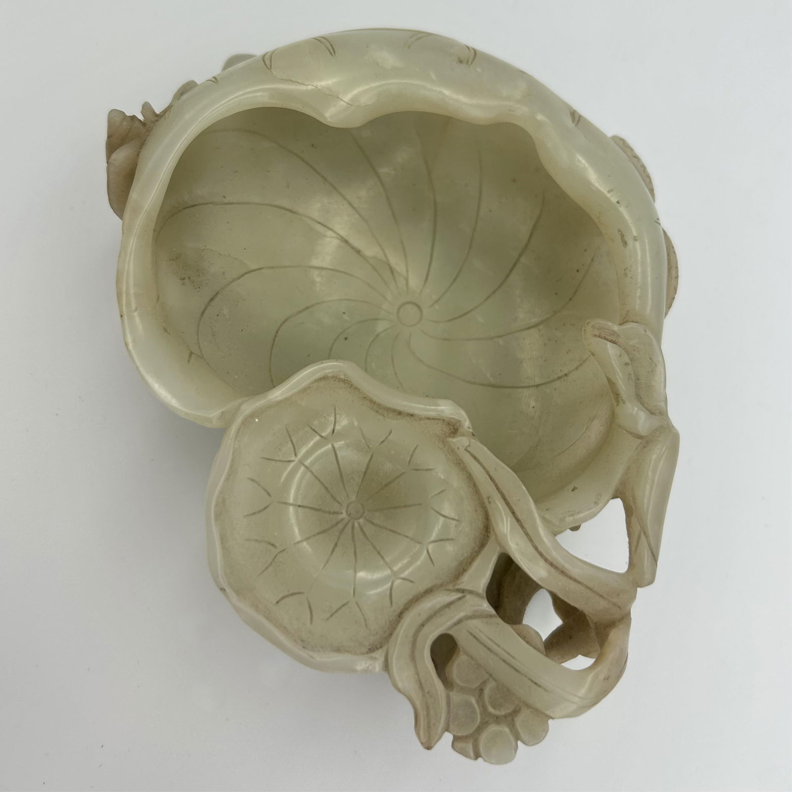 CHINESE CARVED JADE BRUSH WASHER 19th Century Height 2". Length 6". (1 of 12)