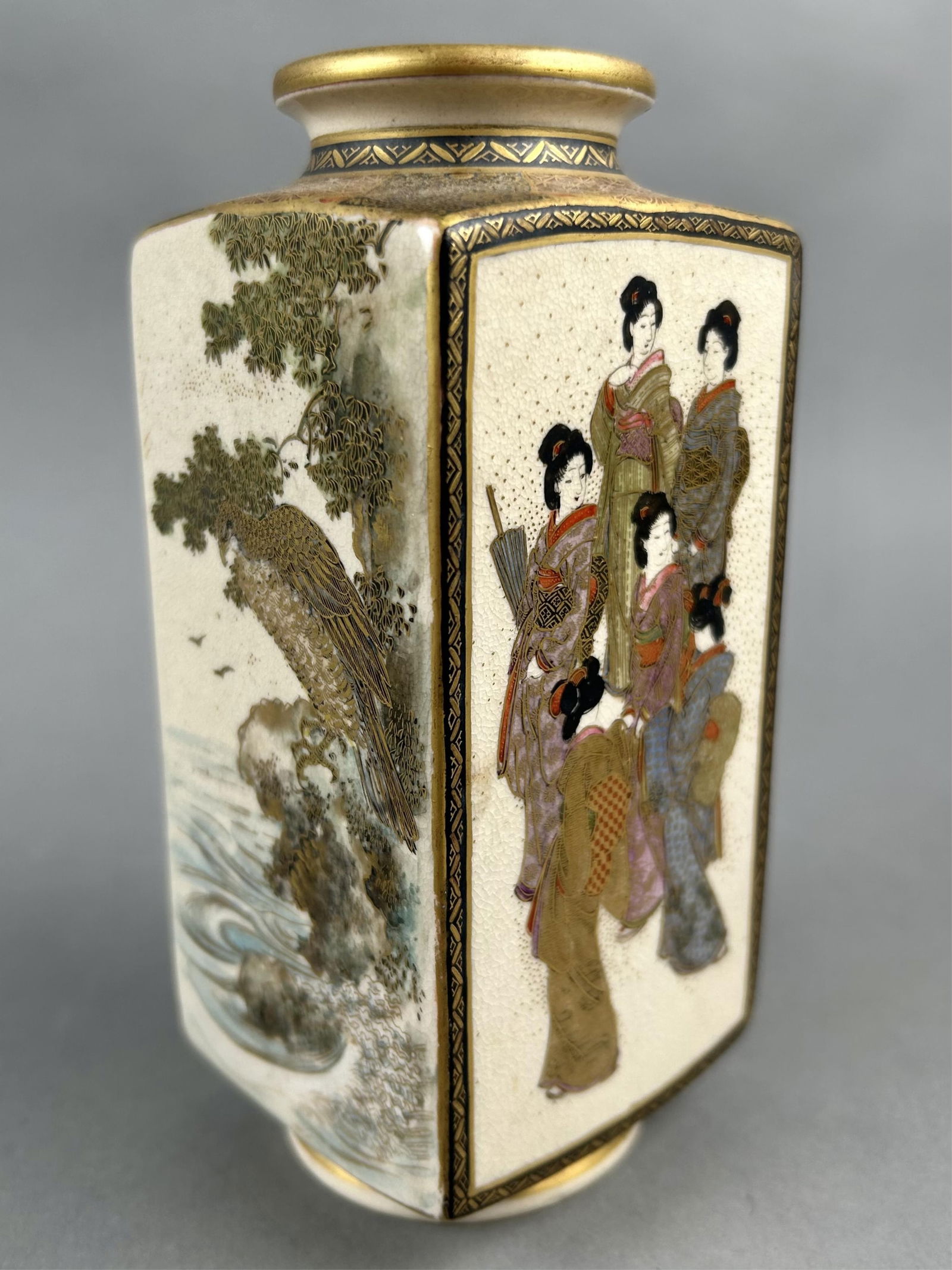 JAPANESE SATSUMA PORCELAIN VASE 19th Century Height 6". (1 of 8)