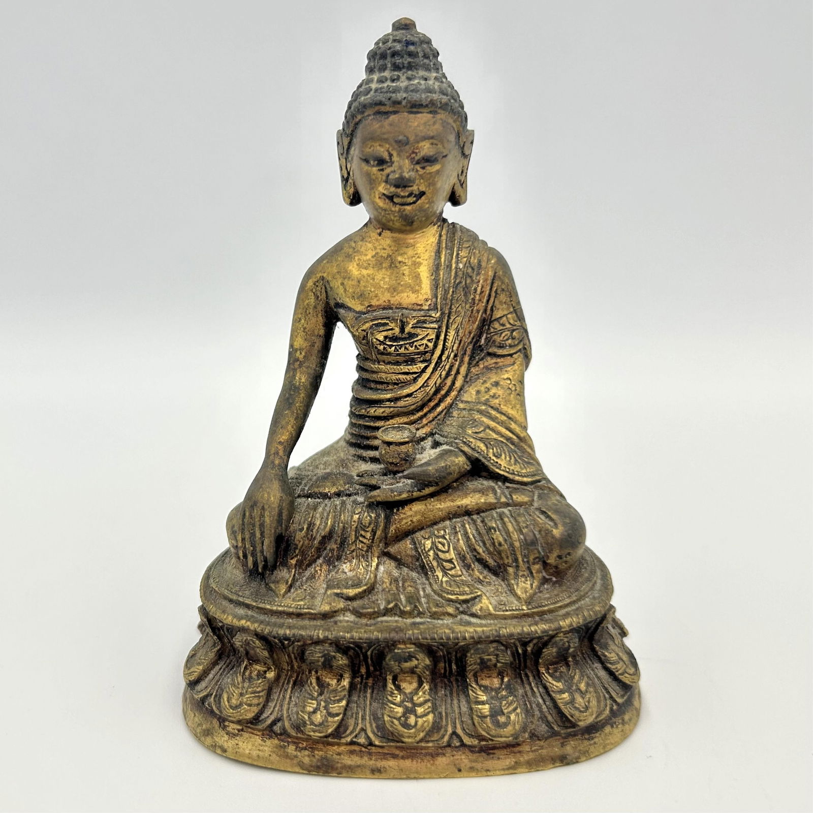 NEPALESE GILT-BRONZE SHAKYAMUNI BUDDHA 18th/19th Century Height 4". (1 of 7)