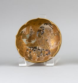 JAPANESE SATSUMA PORCELAIN BOWL Meiji Period Height 2". Width 4.75".