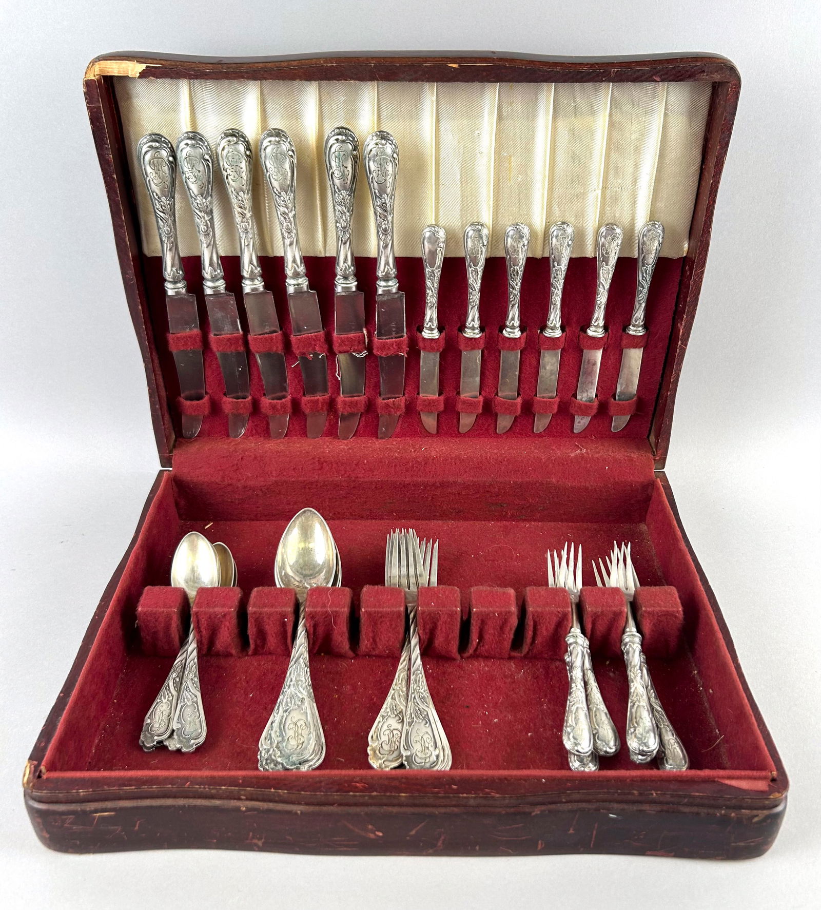 RUSSIAN SILVER FLATWARE SET Mid- to Late 19th Century