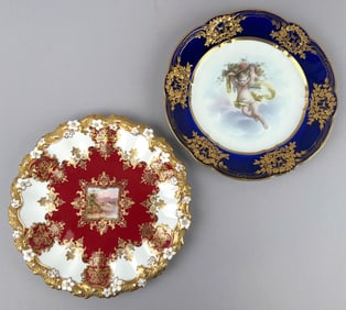 TWO HAND-PAINTED CABINET PLATES Late 18th/19th Century