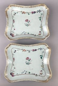PAIR OF CHINESE EXPORT PORCELAIN PLATTERS 18th Century 9.25" x 11.5".