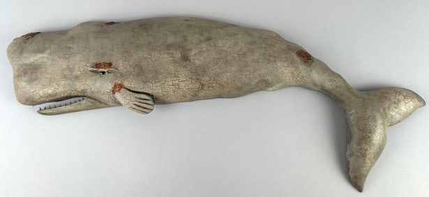 ROGER MITCHELL CARVED WOODEN SPERM WHALE PLAQUE Massachusetts, Contemporary Length 24".