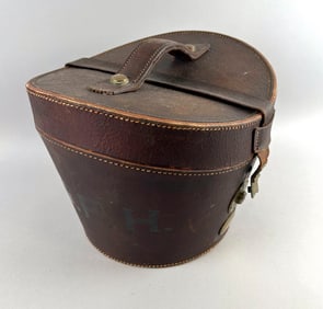 FRENCH BEAVER SKIN TOP HAT AND AN ENGLISH LEATHER HAT BOX Late 19th/Early 20th Century Hatbox height