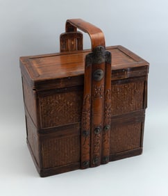 CHINESE TWO-TIER WEDDING BASKET 20th Century Height 17". Length 14". Width 7".