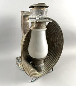 TALLIN MFG CO. TIN LANTERN 20th Century Height 15.5".