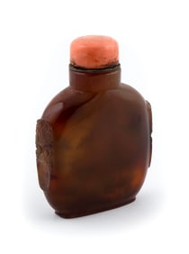 CARVED AGATE SNUFF BOTTLE 19th/20th Century Height 3.25".