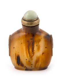 OVERSIZED CARVED SHADOW AGATE SNUFF BOTTLE Late 19th/Early 20th Century Height 2.75".