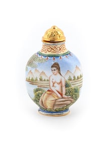 POLYCHROME ENAMEL SNUFF BOTTLE 20th Century Height 2".