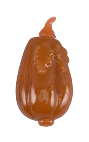 CARVED HONEY AGATE SNUFF BOTTLE Height 3". Includes fitted silk box.