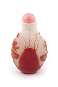 OVERLAY GLASS SNUFF BOTTLE 19th Century Height 2.5".