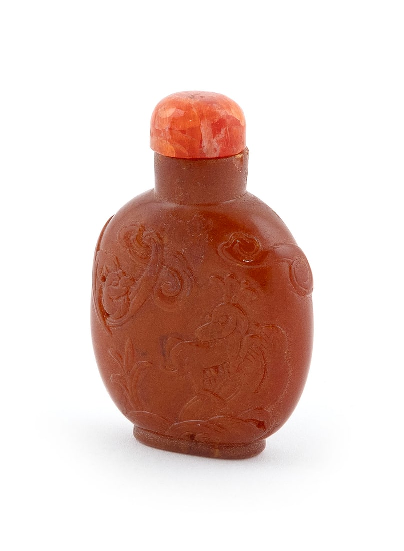 OPAQUE BONY AMBER SNUFF BOTTLE Late 19th Century Height 2". (1 of 3)