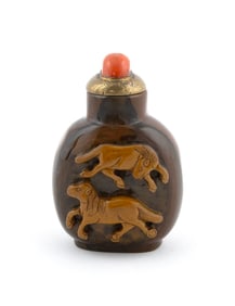 CARVED MOSS AGATE SNUFF BOTTLE Late 19th/Early 20th Century Height 2.5".