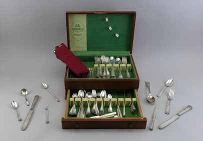 CASED FRANK W. SMITH CO. STERLING SILVER FLATWARE SET Gardner, Massachusetts, Early to Mid-20th