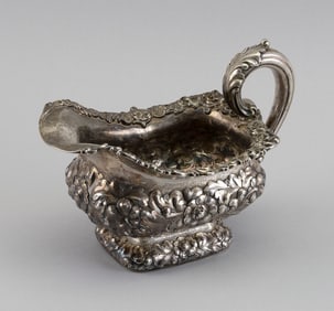 J.E. CALDWELL STERLING SILVER SAUCE BOAT Approx. 16.0 troy oz.
