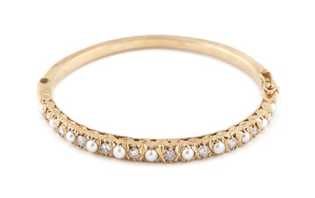 14KT YELLOW GOLD, DIAMOND AND CULTURED PEARL BANGLE BRACELET Approx. 13.95 total dwt.