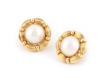 PAIR OF TIFFANY & CO. 18KT YELLOW GOLD AND MABE CULTURED PEARL EARRINGS Approx. 19.29 total dwt.