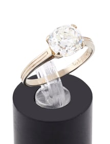 14KT WHITE GOLD AND DIAMOND SOLITAIRE RING Approx. 1.41 total dwt.