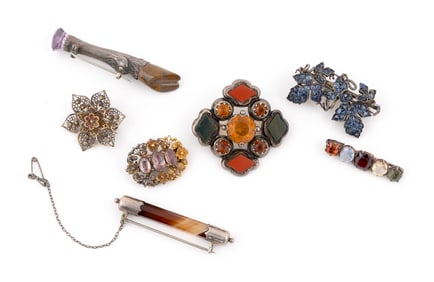SEVEN VINTAGE PINS