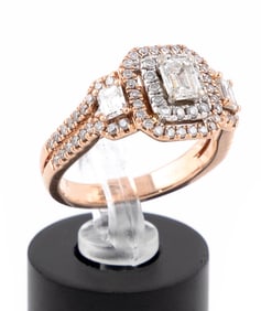 14KT ROSE GOLD AND DIAMOND RING Approx. 4.50 total dwt.
