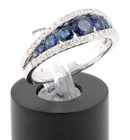 14KT WHITE GOLD, DIAMOND AND SAPPHIRE RING Approx. 2.57 total dwt.