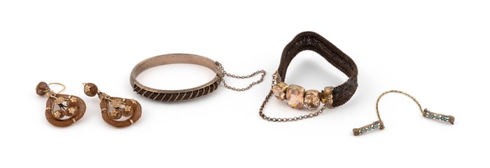 ASSORTED JEWELRY
