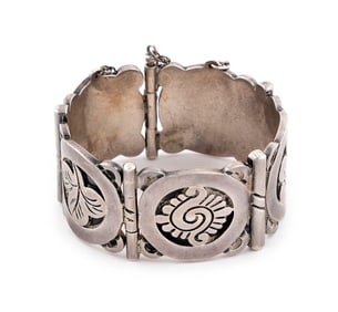 HECTOR AGUILAR STERLING SILVER BRACELET, Mexico, Mid-20th Century Approx. 3.6 troy oz.