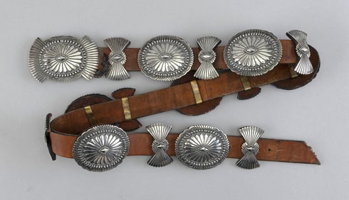 BRUCE MORGAN NAVAJO STERLING SILVER CONCHO BELT Late 20th Century Belt length 35.25".