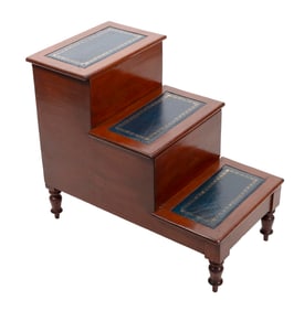 ENGLISH BED STEPS 19th Century Height 26". Width 30". Depth 17".