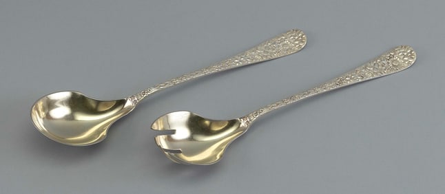 TIFFANY & CO. "REPOUSSE" ELECTROPLATED TWO-PIECE SALAD SET New York, Late 19th/Early 20th Century