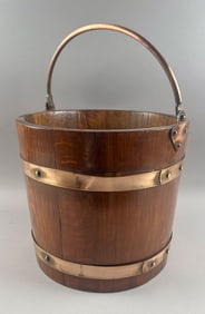 ENGLISH COPPER AND OAK BUCKET 19th Century Height 11".