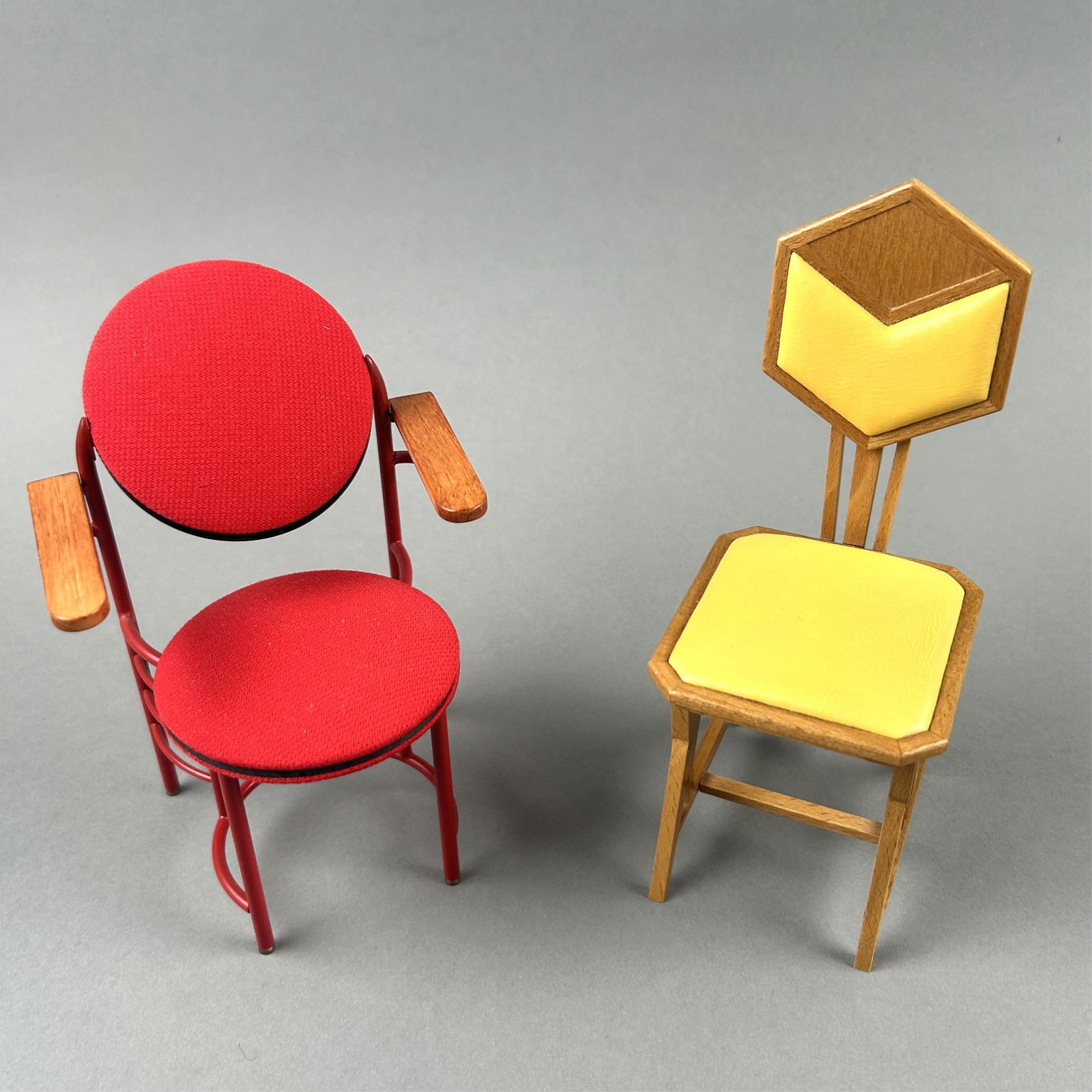 TWO VITRA DESIGN MUSEUM FRANK LLOYD WRIGHT MINIATURE CHAIRS 20th Century Heights 5.5" and 6.5". (1 of 3)